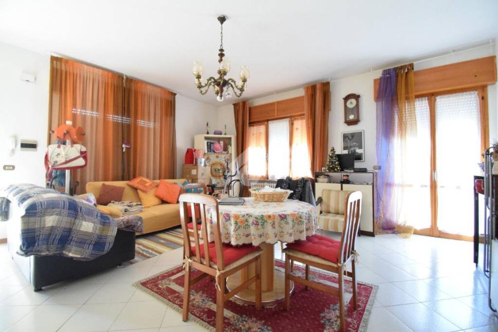 appartamento in vendita a Riccione