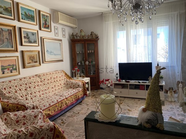 appartamento in vendita a Riccione