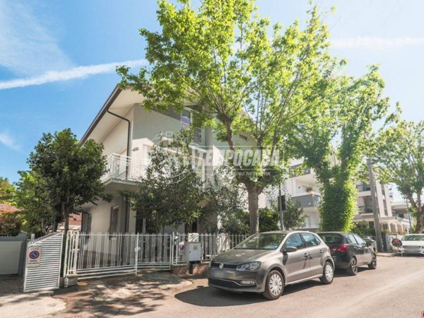 appartamento in vendita a Riccione