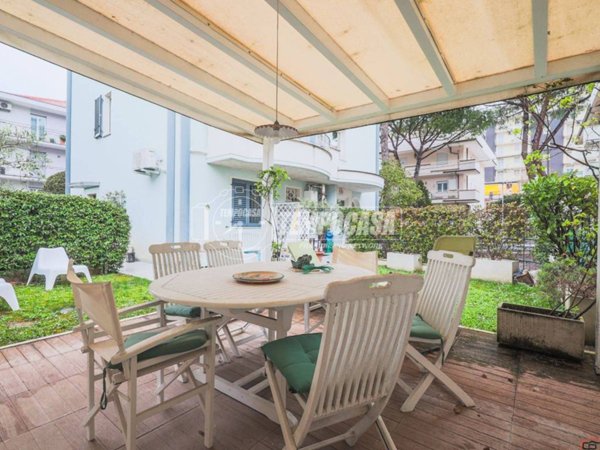 appartamento in vendita a Riccione in zona Centro Storico