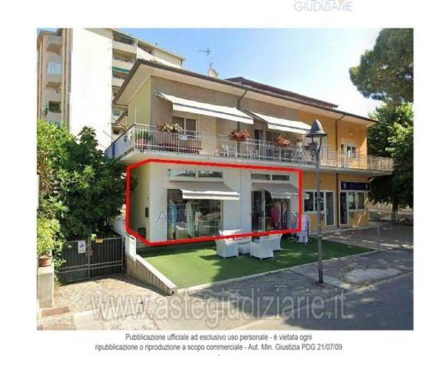 negozio in vendita a Riccione