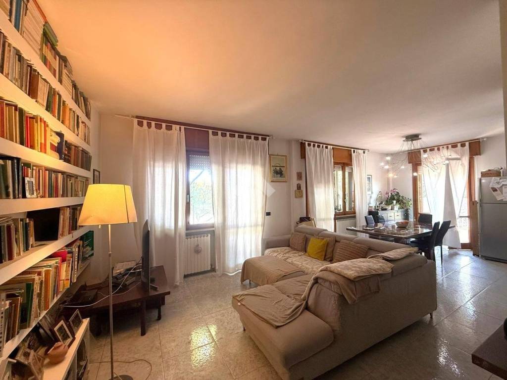 appartamento in vendita a Riccione in zona Alba