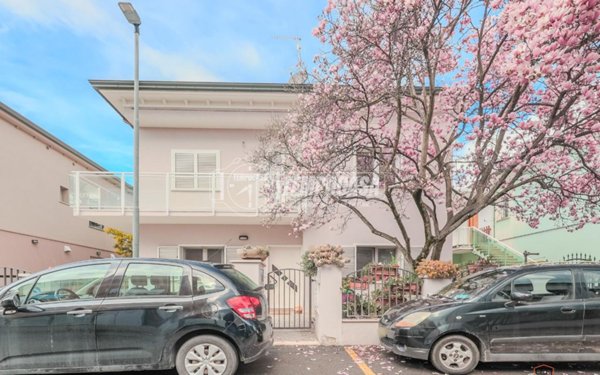 appartamento in vendita a Riccione