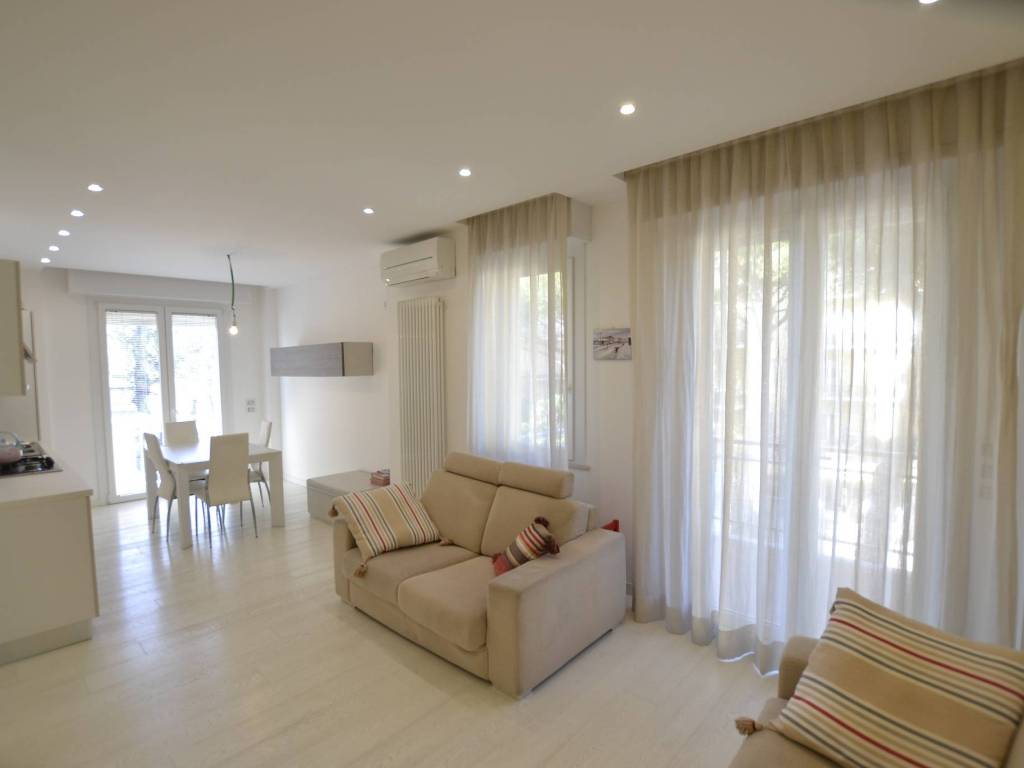 appartamento in vendita a Riccione