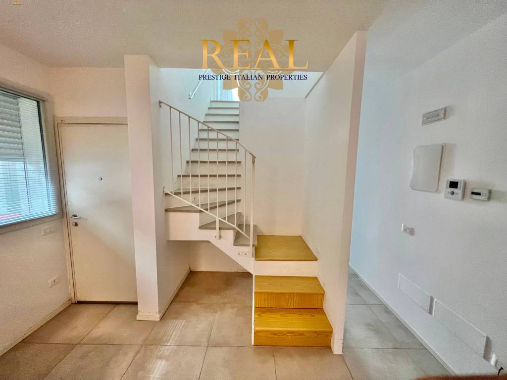 casa indipendente in vendita a Riccione in zona Centro Storico