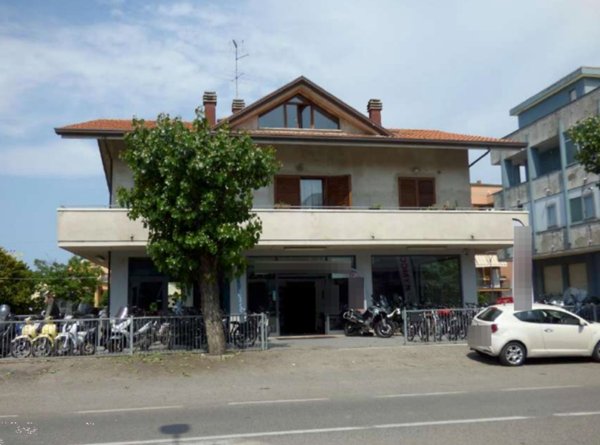 intera palazzina in vendita a Riccione