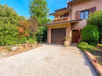 casa indipendente in vendita a Riccione