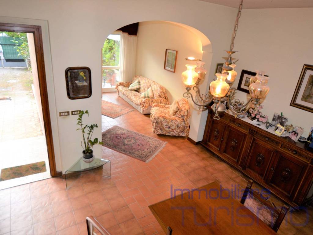 casa indipendente in vendita a Riccione