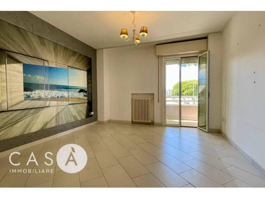 appartamento in vendita a Riccione in zona Alba