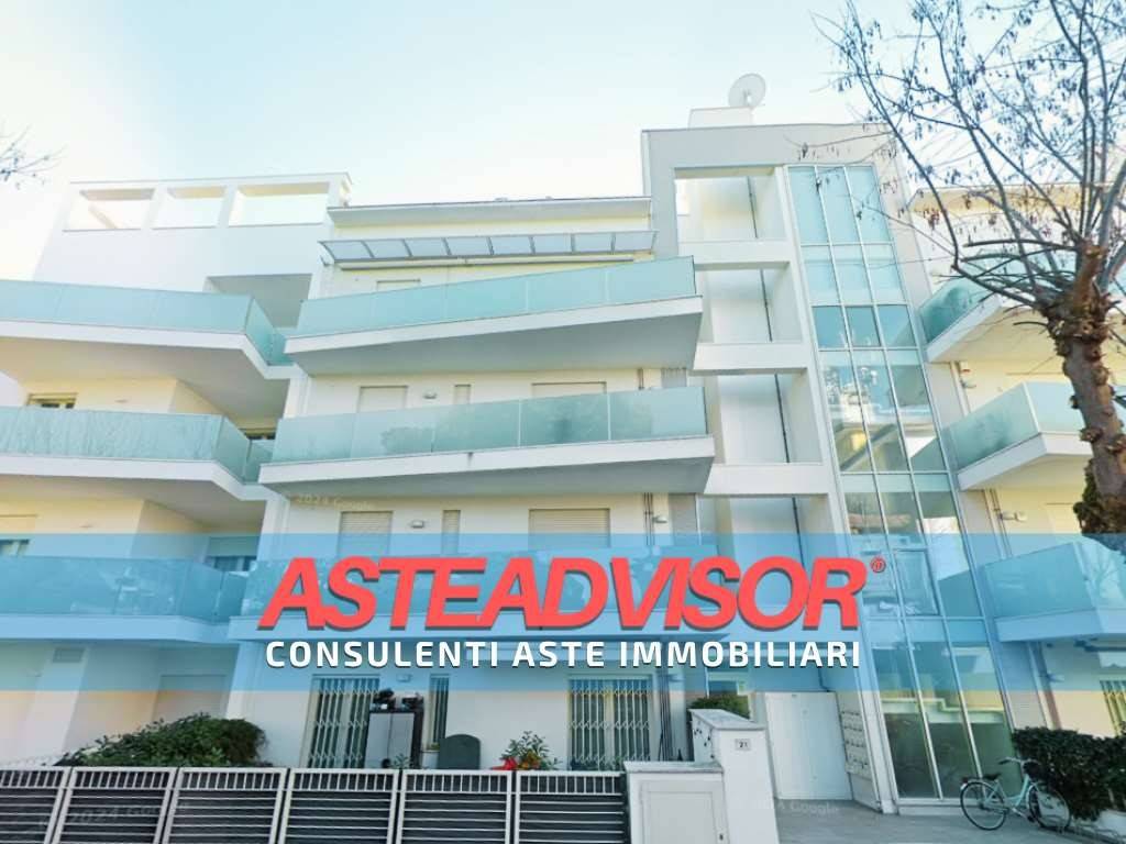 appartamento in vendita a Riccione in zona Alba