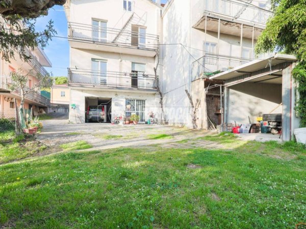 appartamento in vendita a Riccione in zona Alba