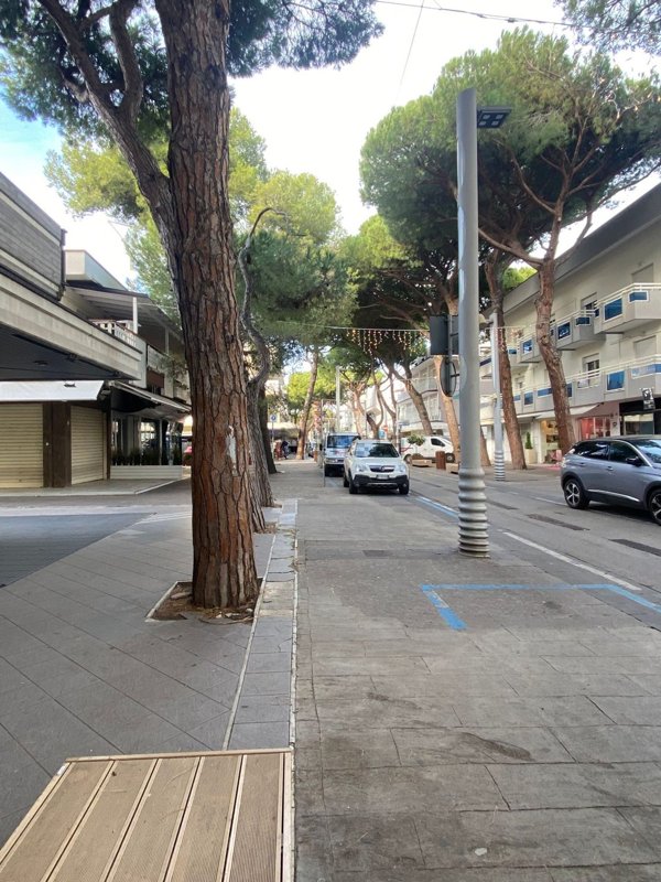 negozio in vendita a Riccione