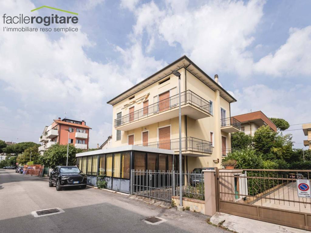 appartamento in vendita a Riccione
