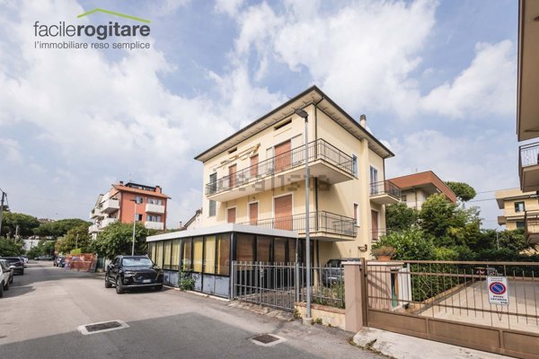 appartamento in vendita a Riccione