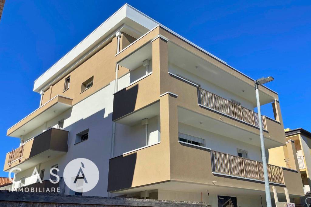 appartamento in vendita a Riccione in zona Alba