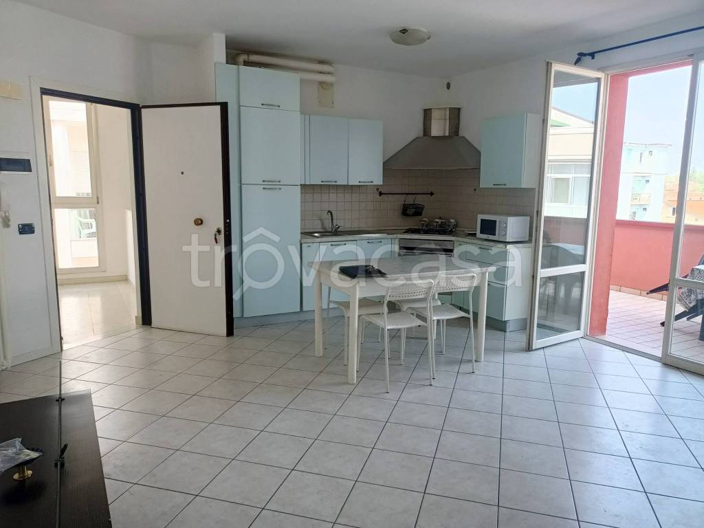 appartamento in vendita a Riccione in zona Alba