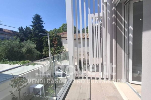 casa indipendente in vendita a Riccione