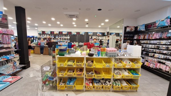 negozio in vendita a Riccione