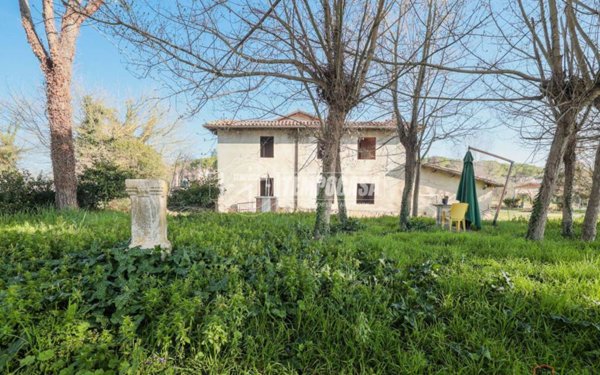 casa indipendente in vendita a Riccione in zona San Lorenzo