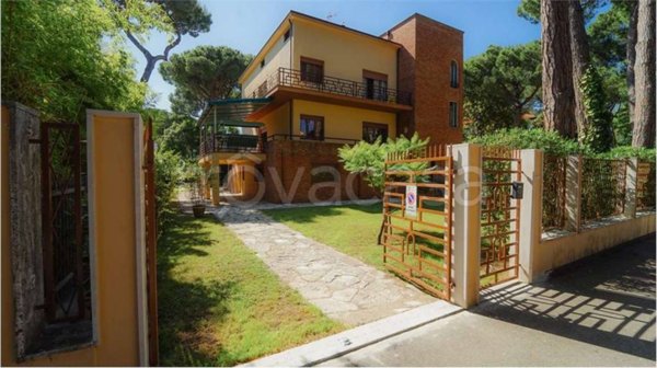 casa indipendente in vendita a Riccione