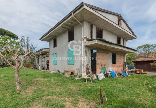 casa indipendente in vendita a Riccione