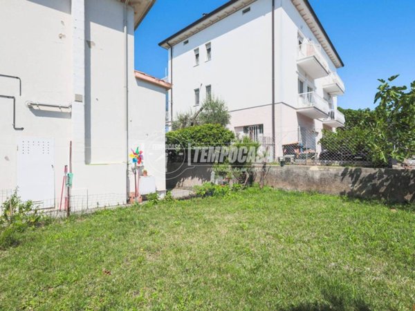 casa indipendente in vendita a Riccione in zona San Lorenzo