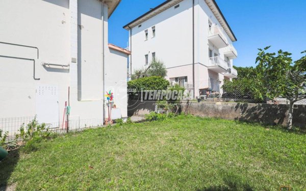 casa indipendente in vendita a Riccione in zona San Lorenzo