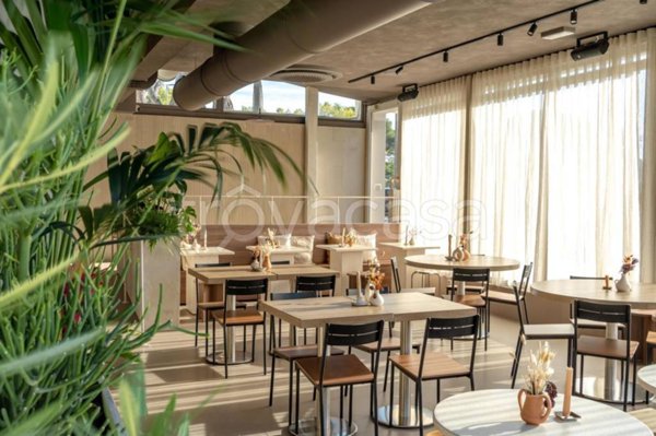 negozio in vendita a Riccione