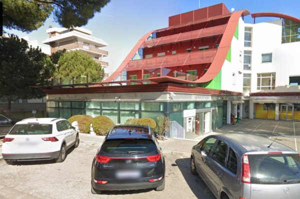 ufficio in vendita a Riccione