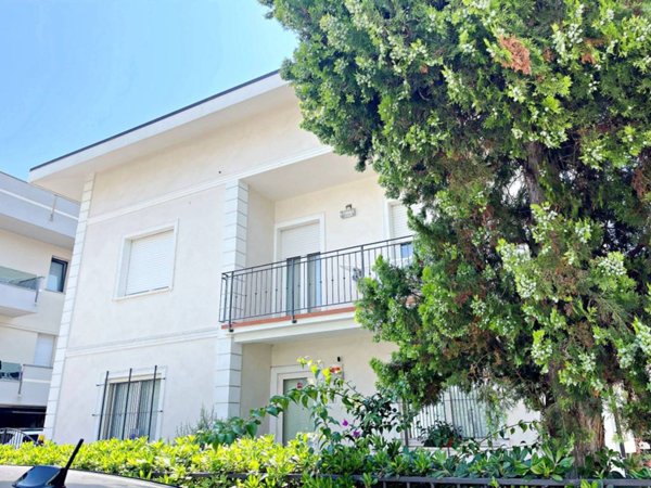 appartamento in vendita a Riccione in zona Alba