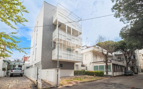 appartamento in vendita a Riccione in zona Centro Storico