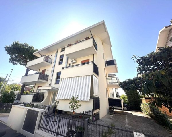 appartamento in vendita a Riccione