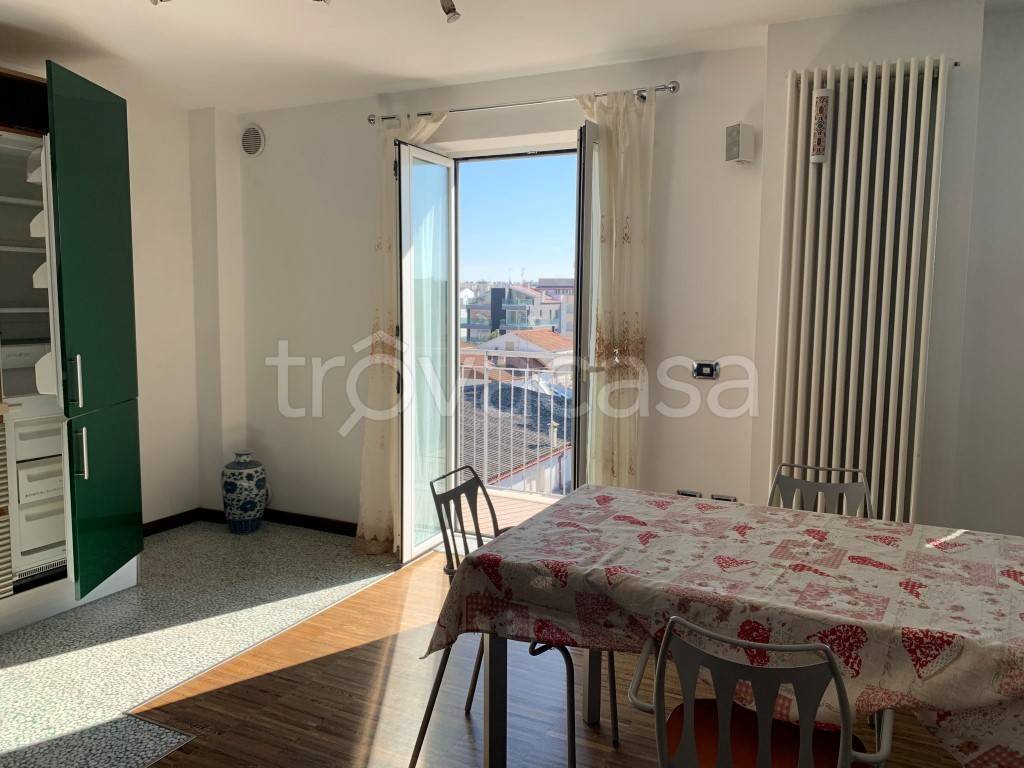 appartamento in vendita a Riccione in zona Alba