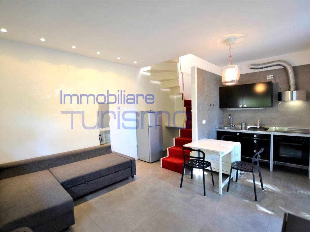 casa indipendente in vendita a Riccione