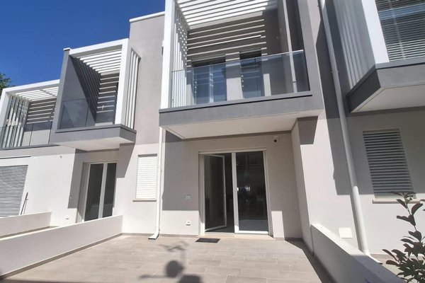 casa indipendente in vendita a Riccione