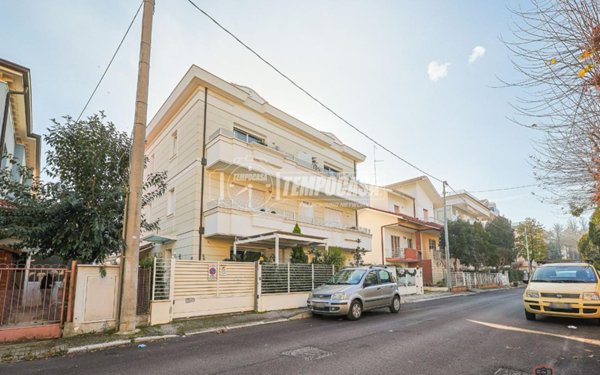 appartamento in vendita a Riccione in zona Alba
