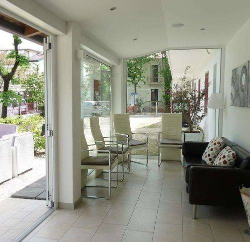 intera palazzina in vendita a Riccione in zona Centro Storico