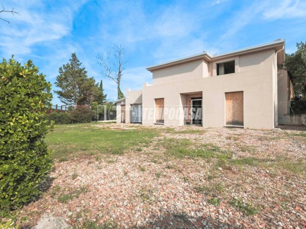casa indipendente in vendita a Riccione