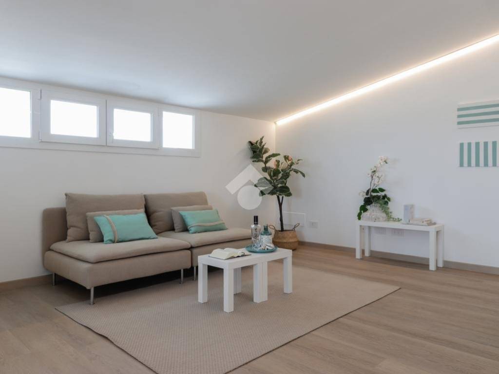 appartamento in vendita a Riccione