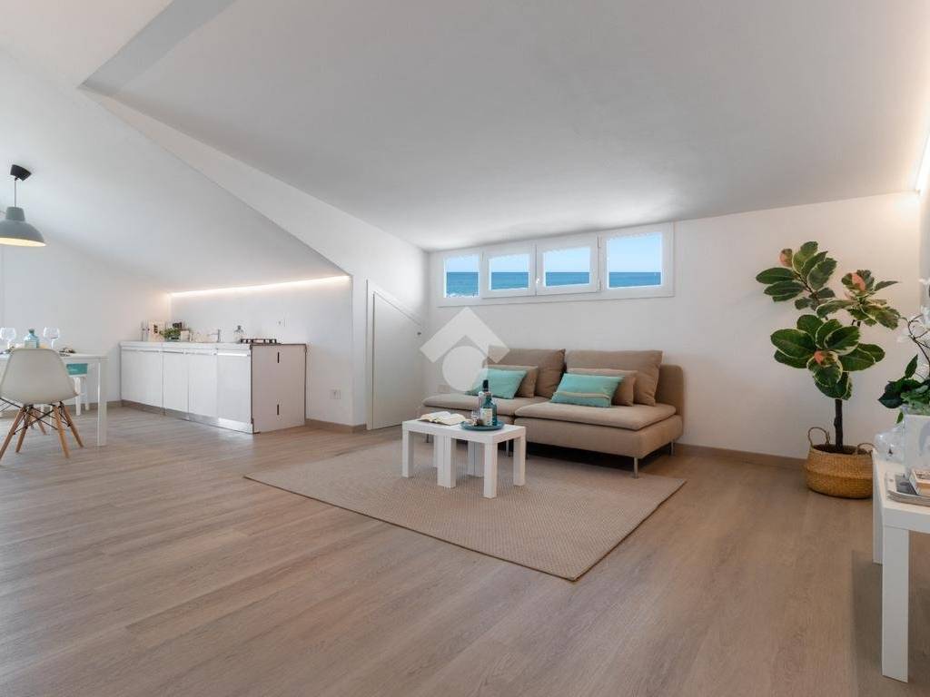 appartamento in vendita a Riccione