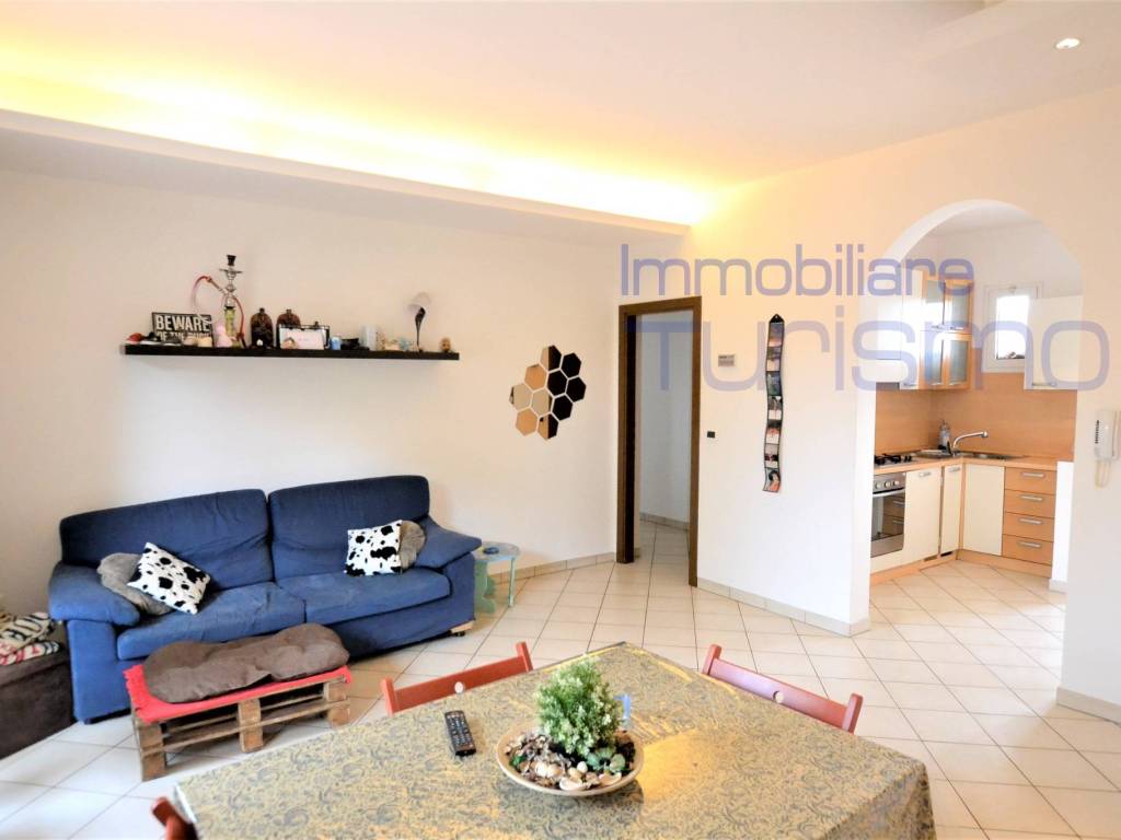 appartamento in vendita a Riccione in zona Alba