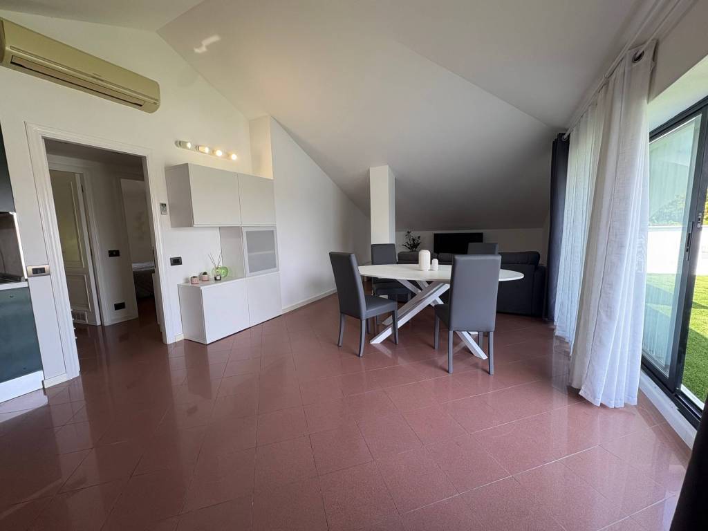 appartamento in vendita a Riccione in zona Marano