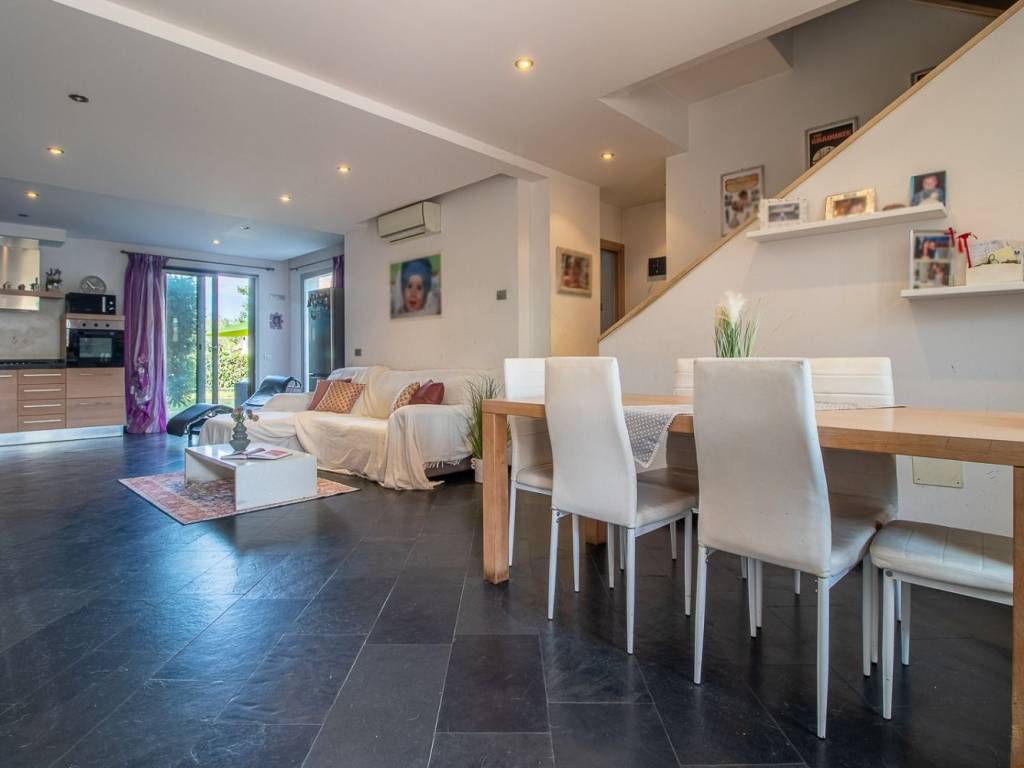 casa indipendente in vendita a Riccione in zona San Lorenzo