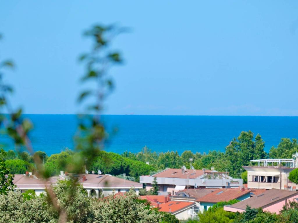 casa indipendente in vendita a Riccione