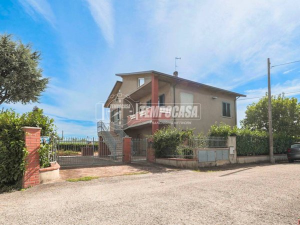 casa indipendente in vendita a Riccione in zona San Lorenzo