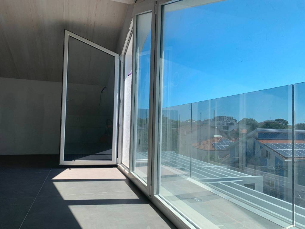 appartamento in vendita a Riccione in zona Alba