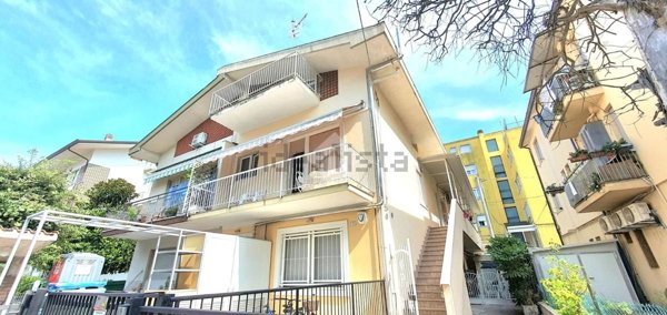 appartamento in vendita a Riccione in zona Alba