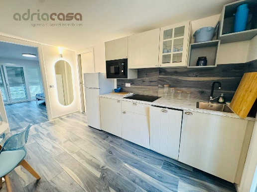 appartamento in vendita a Riccione in zona Alba