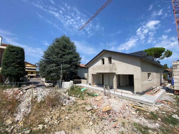 casa indipendente in vendita a Riccione in zona San Lorenzo