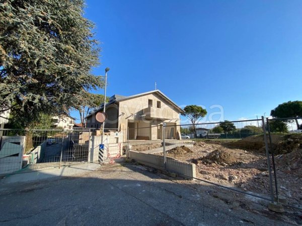casa indipendente in vendita a Riccione in zona San Lorenzo